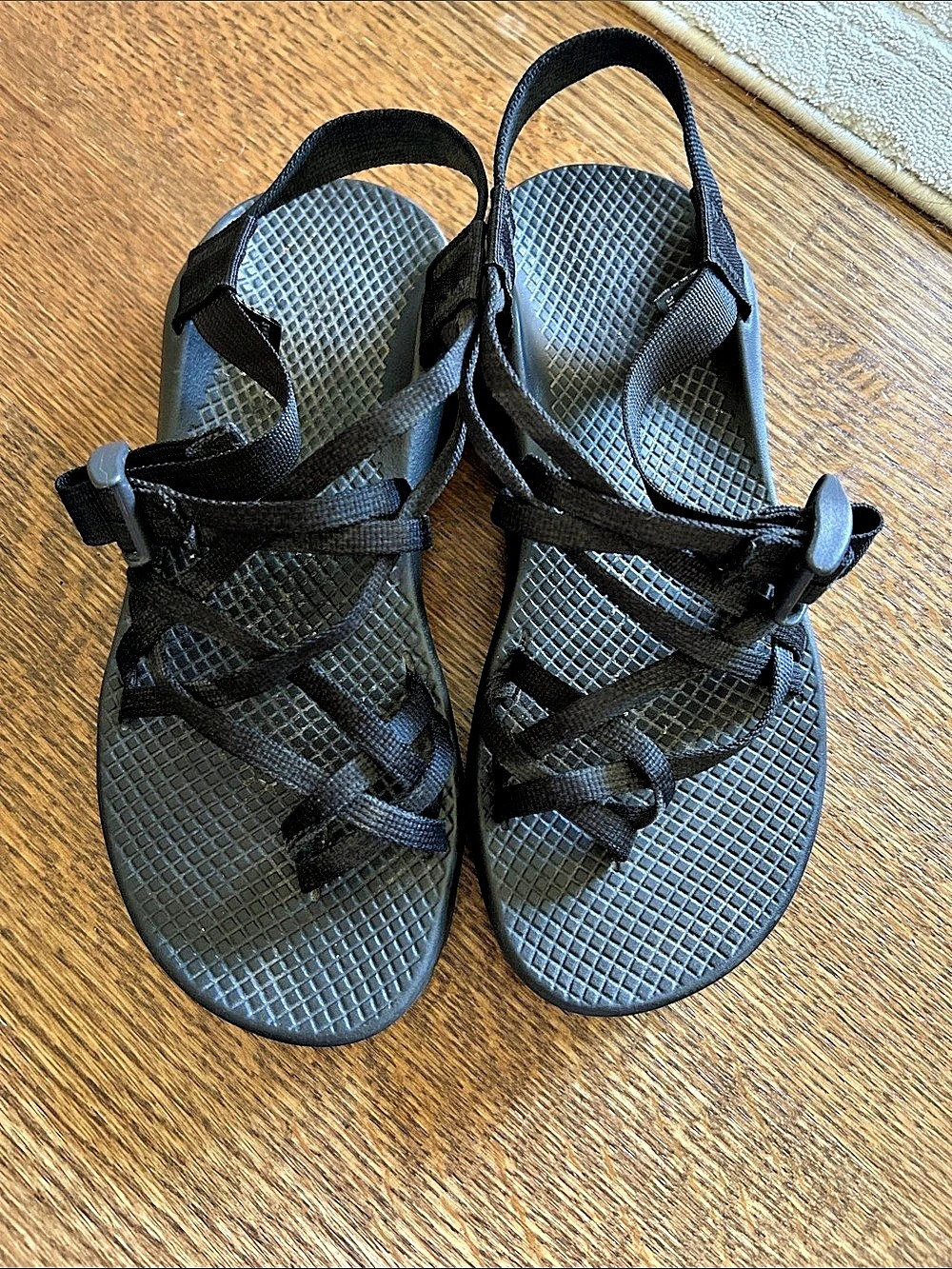 Vibram Women's Black Sport Sandals US 8